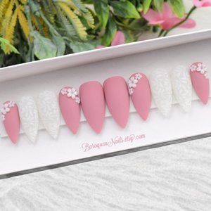 Matte Mauve Press On Nails With White Acrylic Flowers 3d Nail Art